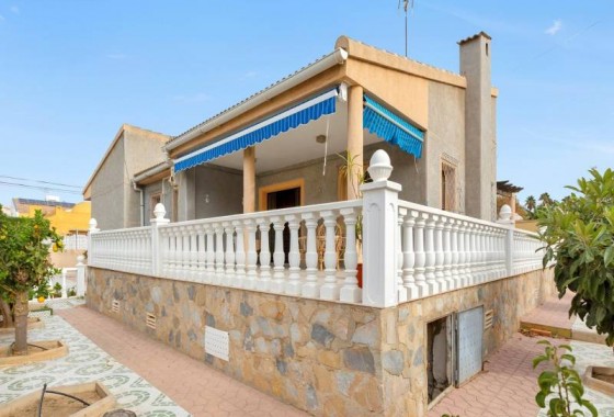 Revente - Single family house - Torrevieja - Nueva Torrevieja