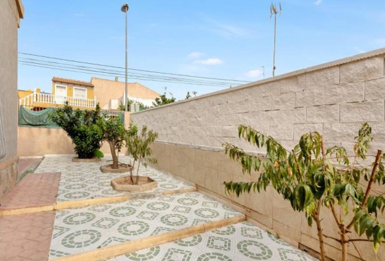 Revente - Single family house - Torrevieja - Nueva Torrevieja