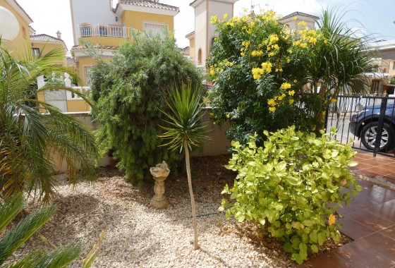 Resale - Villa - Algorfa