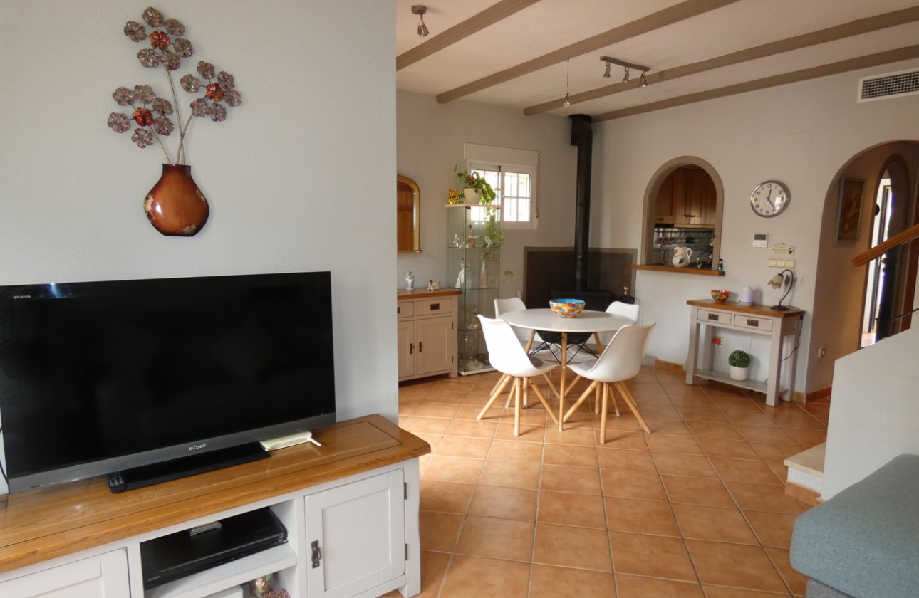 Resale - Villa - Algorfa