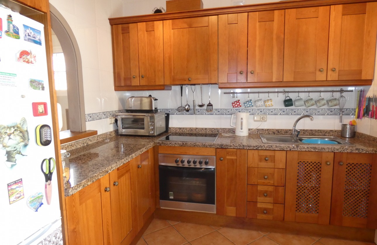 Resale - Villa - Algorfa