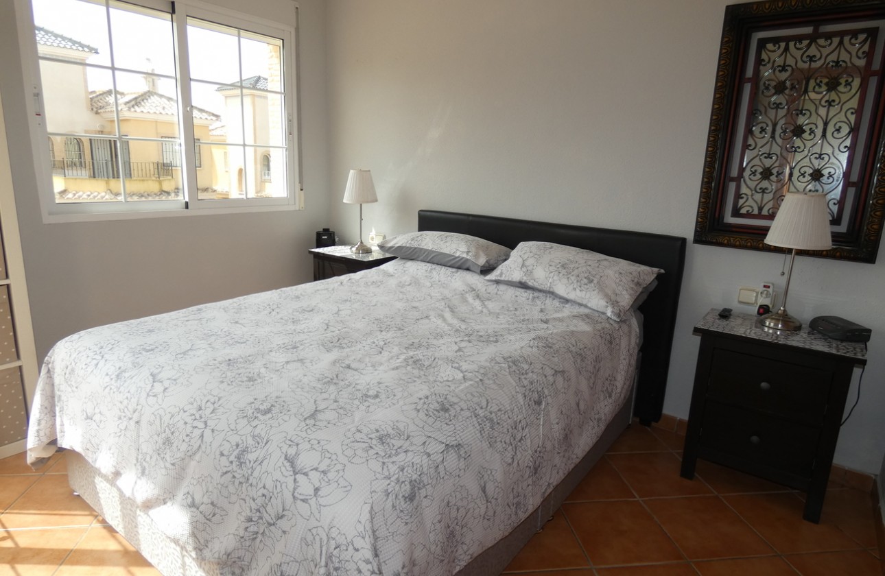 Resale - Villa - Algorfa