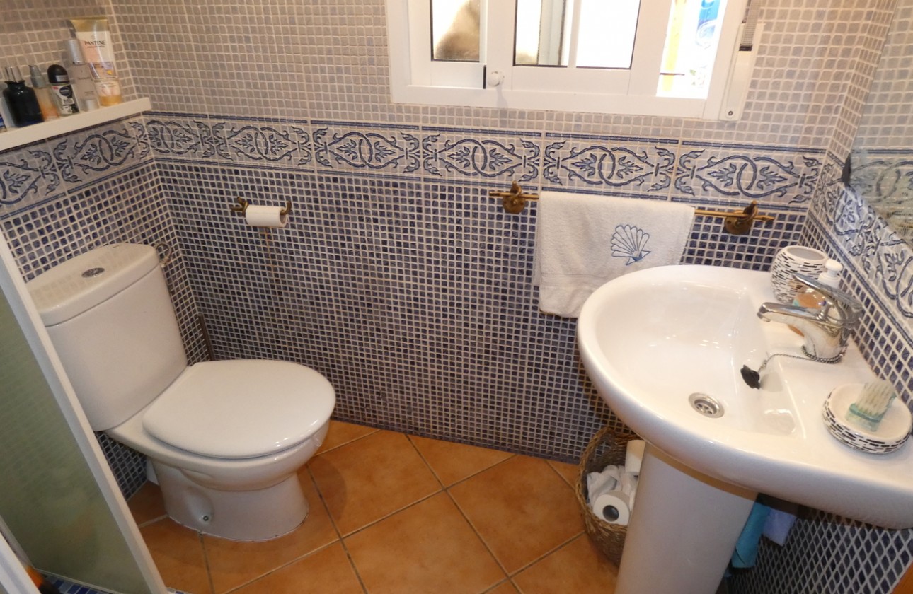 Resale - Villa - Algorfa