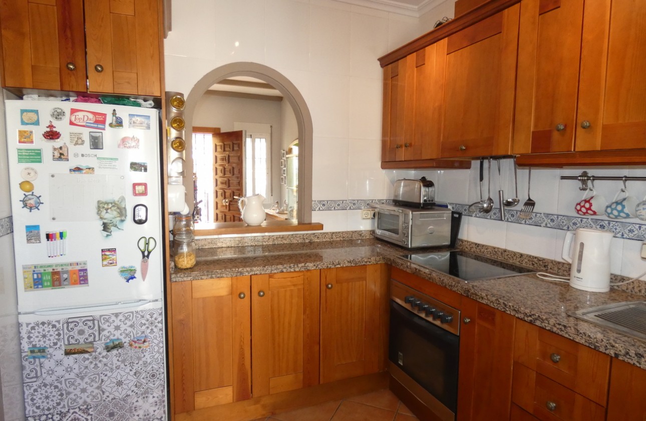 Resale - Villa - Algorfa