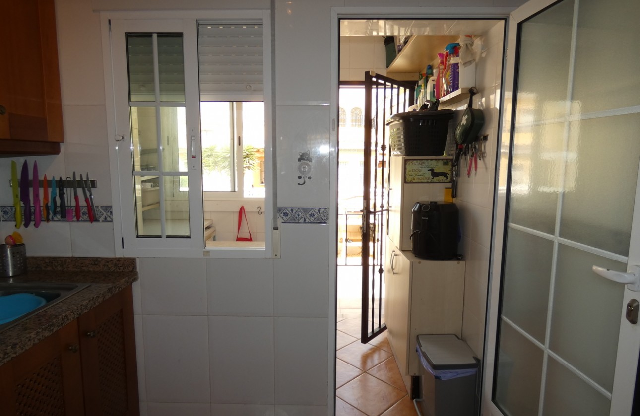 Resale - Villa - Algorfa