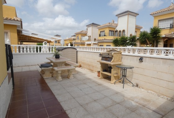 Resale - Villa - Algorfa