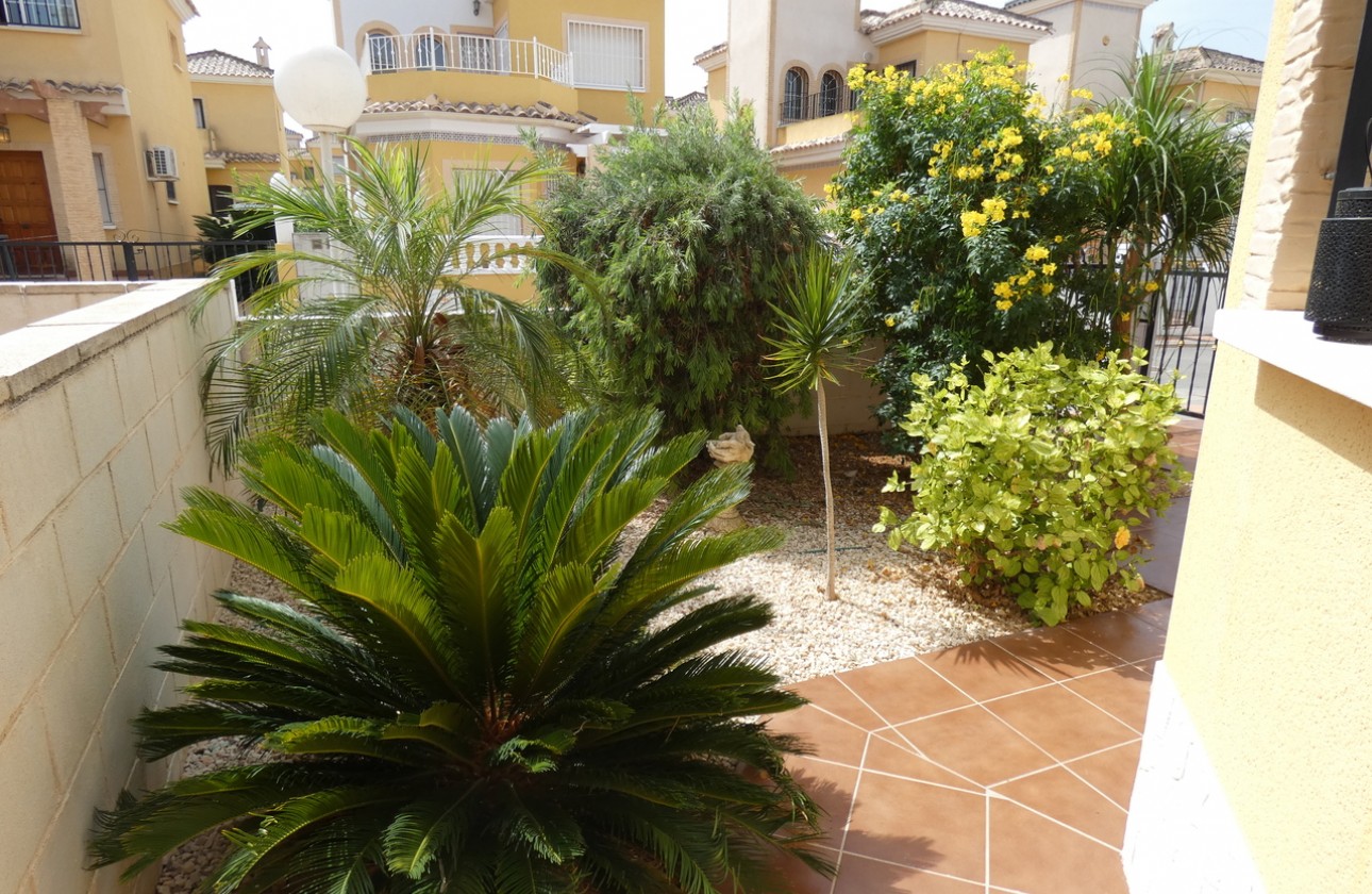 Resale - Villa - Algorfa