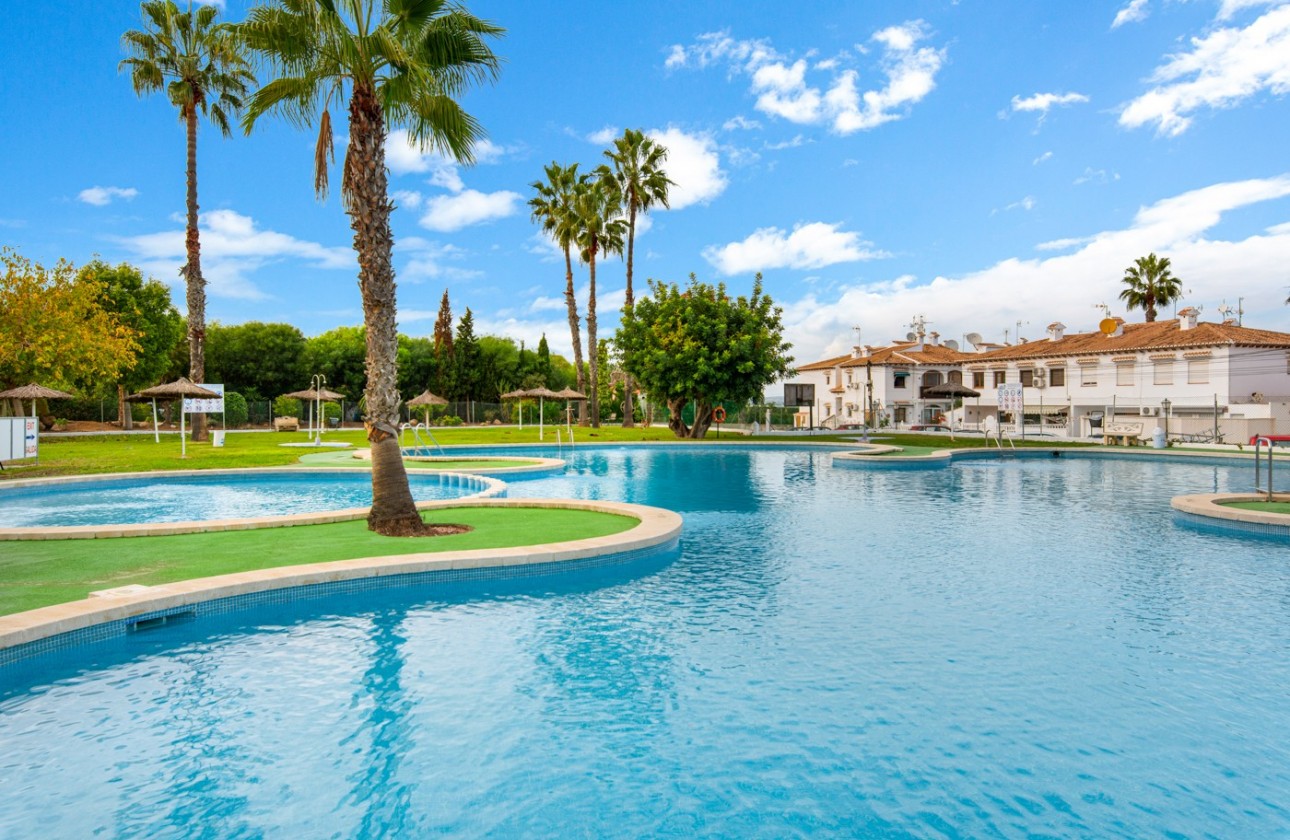 Revente - Villa - Torrevieja - Lago jardin