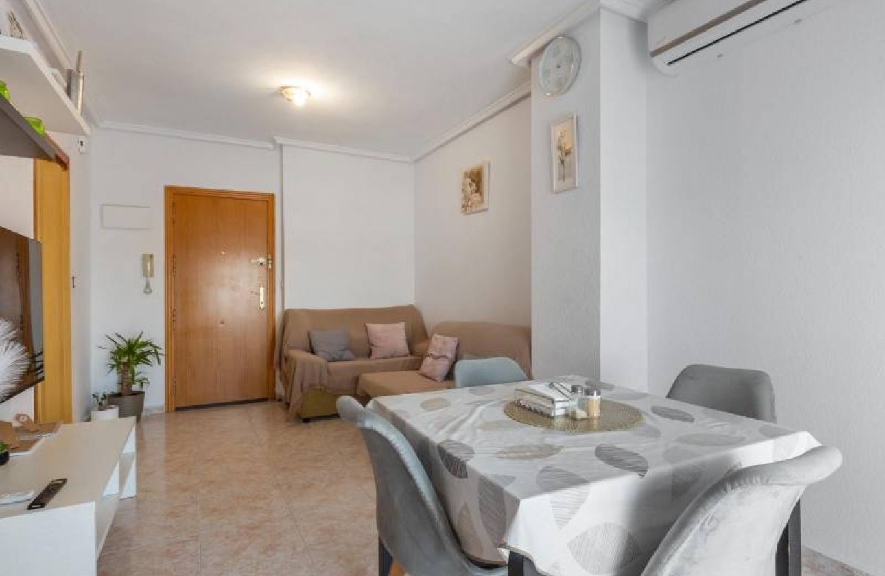 Resale - Apartment / flat - Torrevieja - Nueva Torrevieja