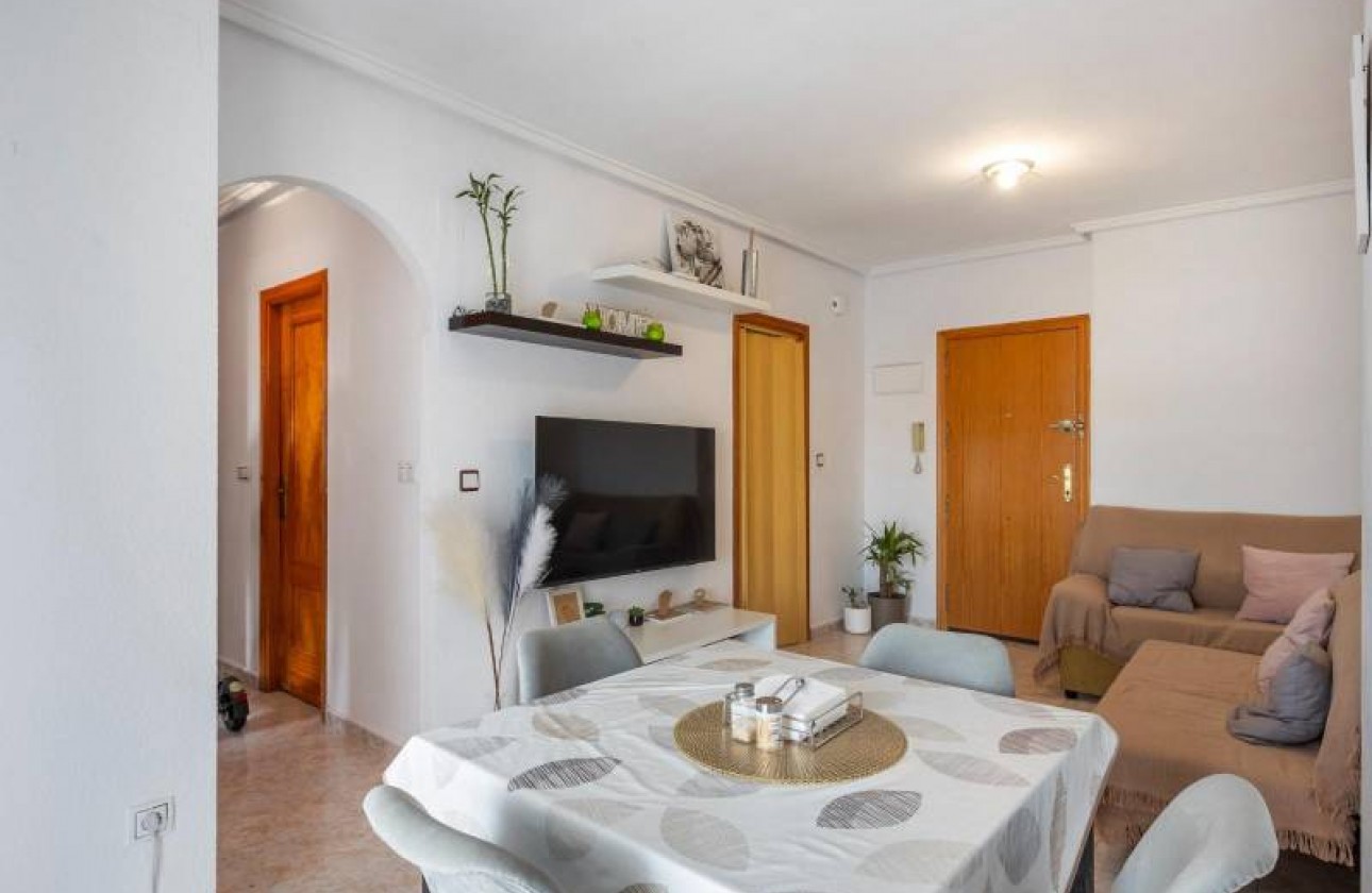 Resale - Apartment / flat - Torrevieja - Nueva Torrevieja