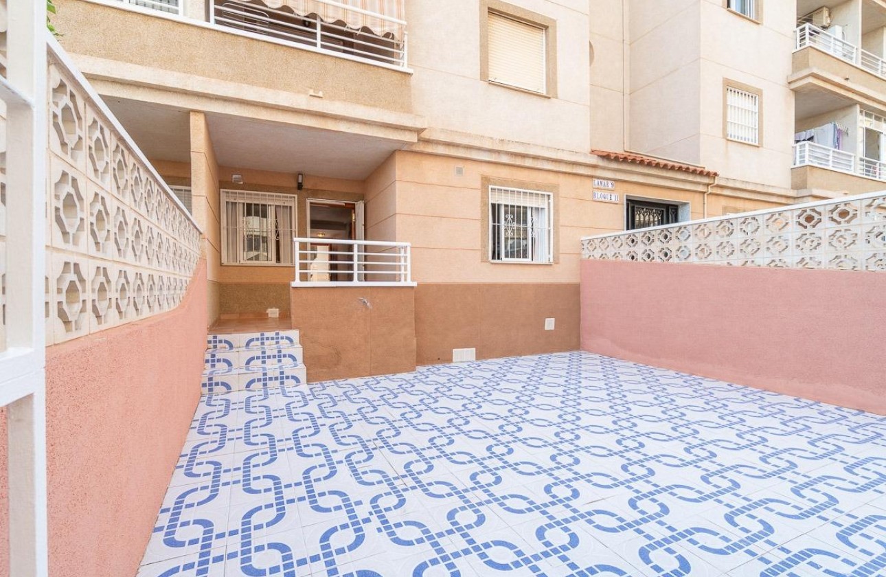 Resale - Apartment / flat - Torrevieja - Nueva Torrevieja