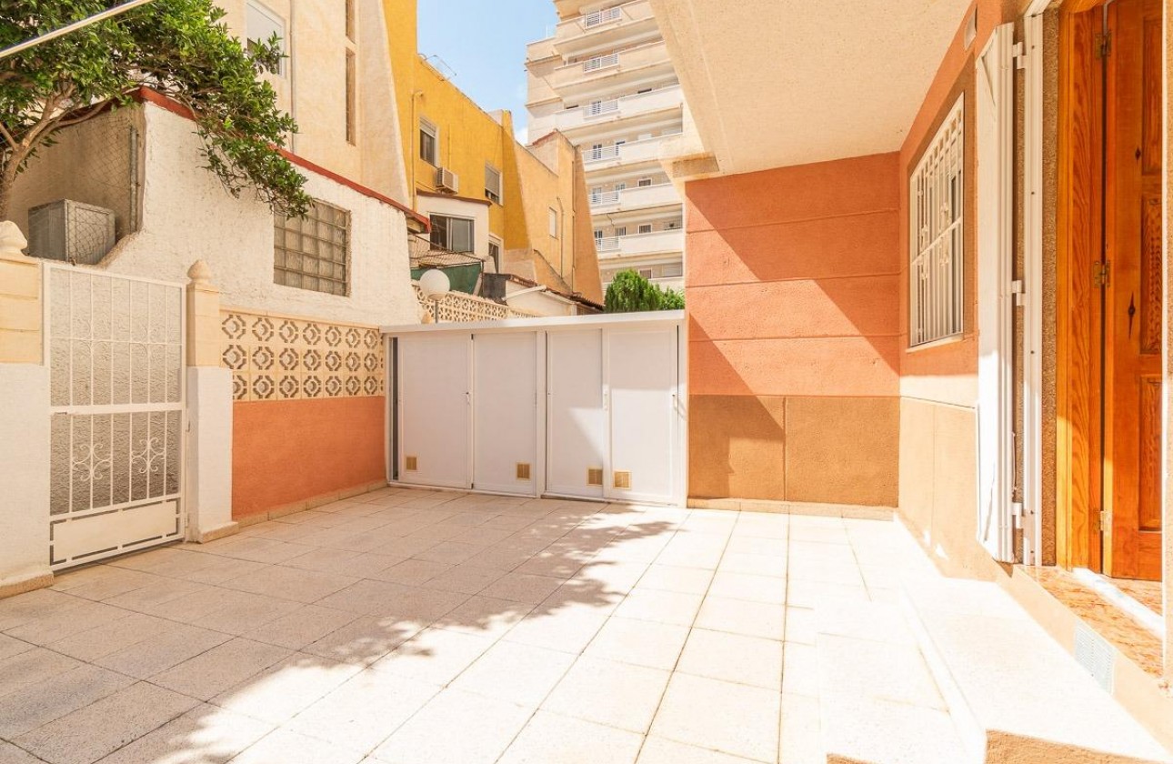 Revente - Appartement - Torrevieja - Nueva Torrevieja