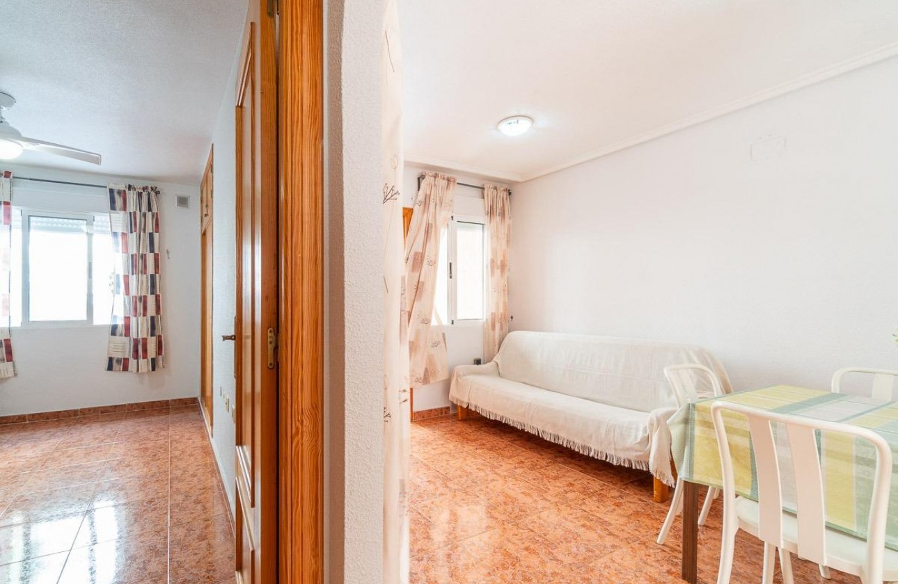 Resale - Apartment / flat - Torrevieja - Nueva Torrevieja