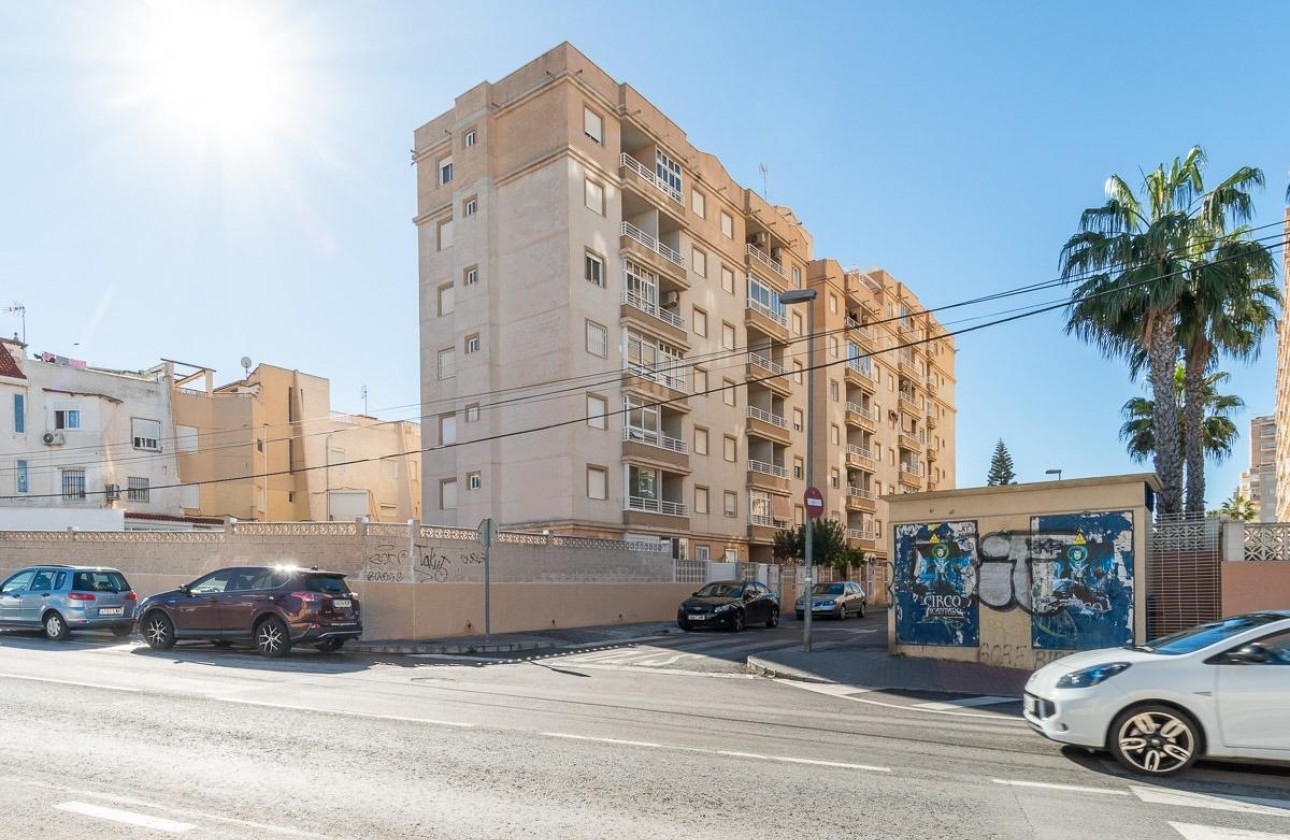 Resale - Apartment / flat - Torrevieja - Nueva Torrevieja