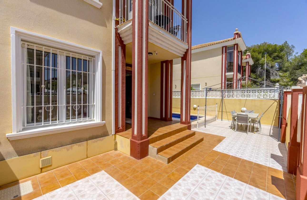 Resale - Villa - Orihuela Costa - Campoamor