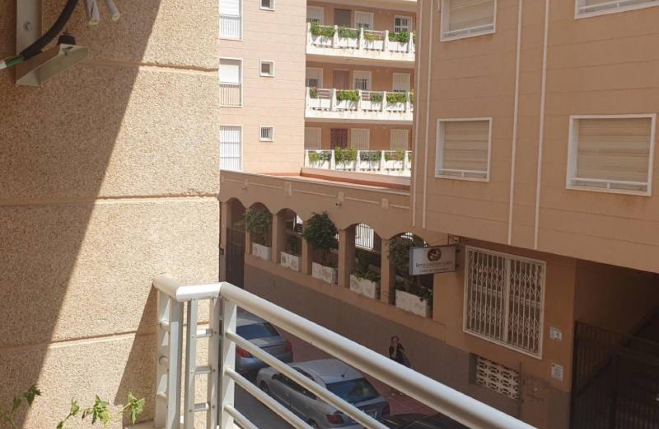 Reventa - Apartamento / piso - Guardamar del Segura - Los secanos