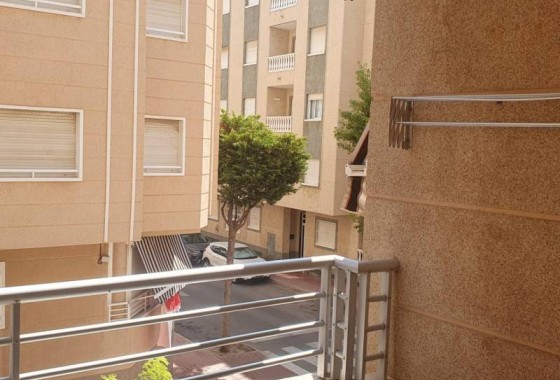 Resale - Apartment / flat - Guardamar del Segura - Los secanos