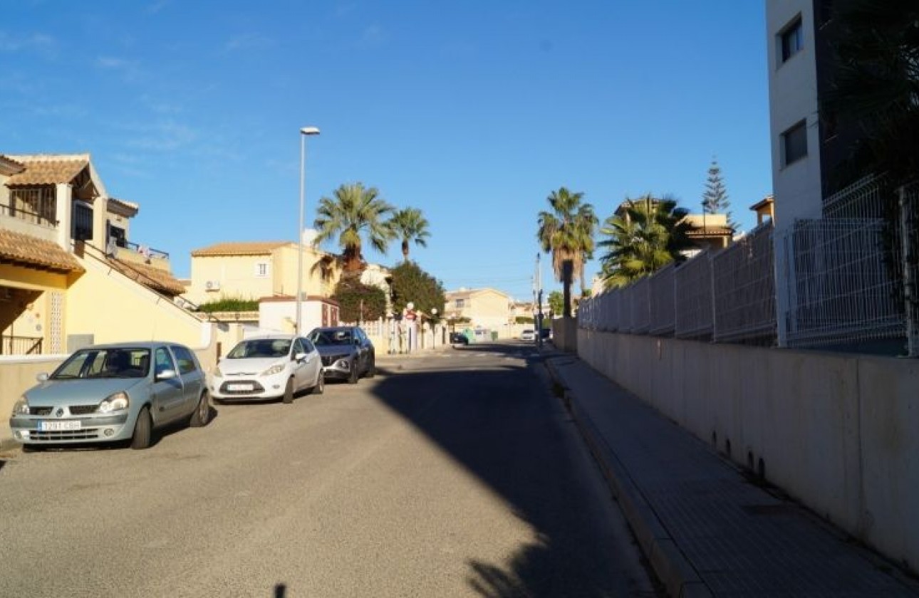 Resale - Apartment / flat - Orihuela Costa