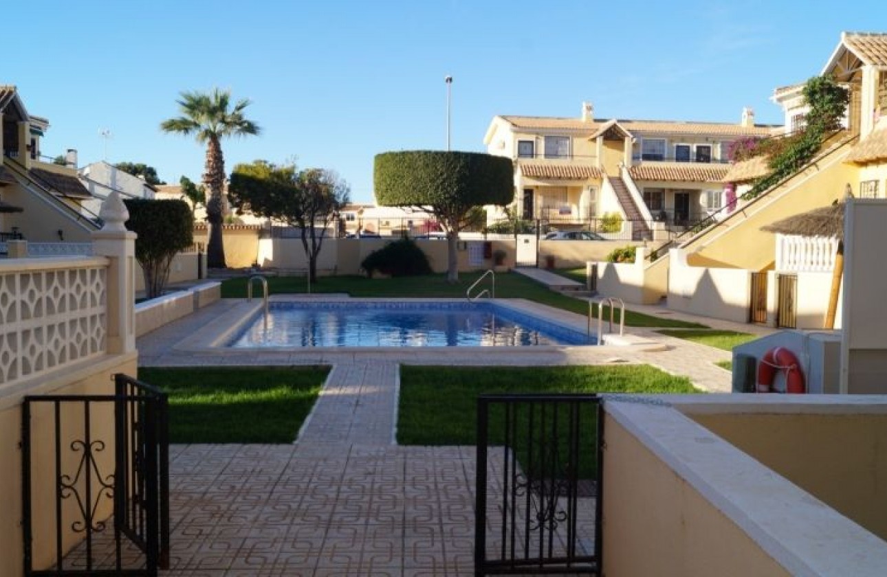 Resale - Apartment / flat - Orihuela Costa