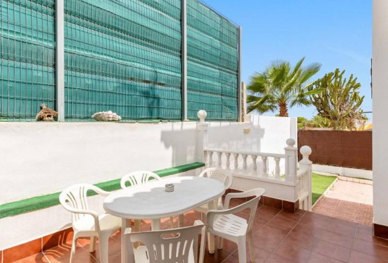 Resale - Villa - Torrevieja - Los altos