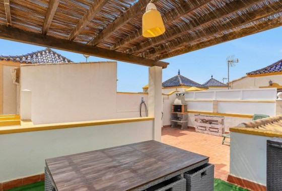 Resale - Villa - Torrevieja - Los altos