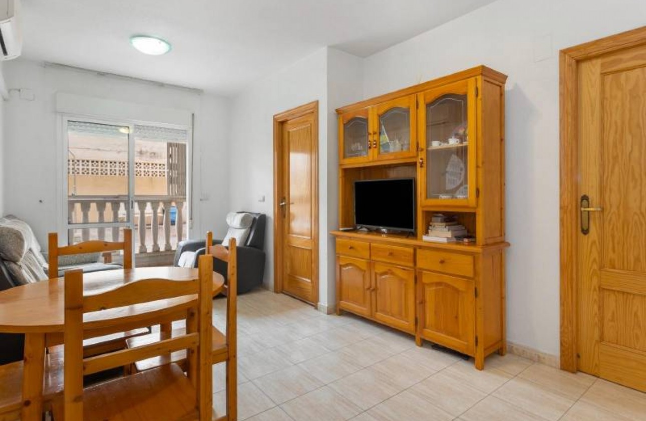 Reventa - Apartamento / piso - Torrevieja - El molino