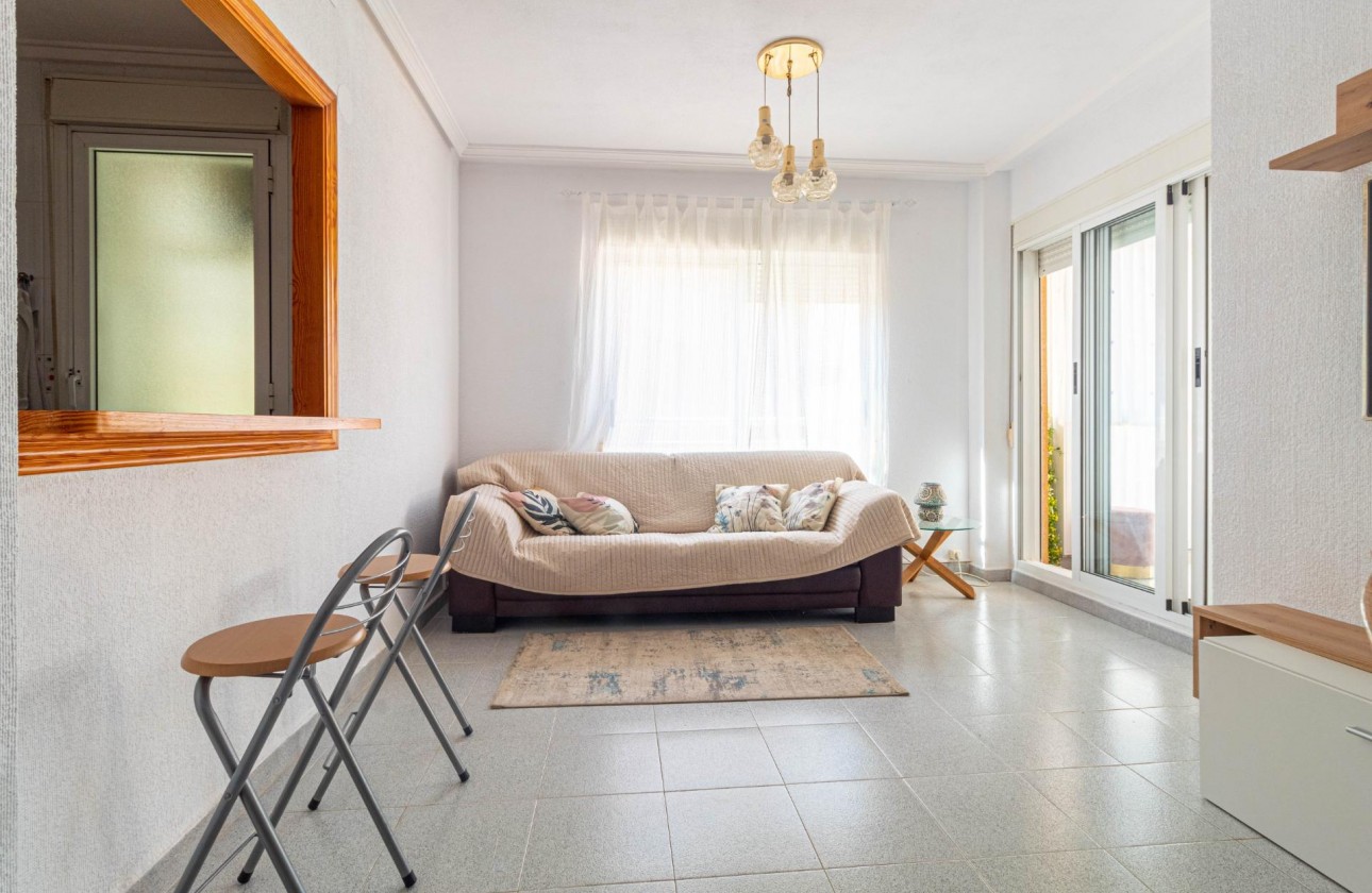 Resale - Apartment / flat - Torrevieja - La Mata