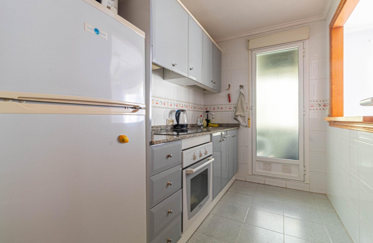 Resale - Apartment / flat - Torrevieja - La Mata