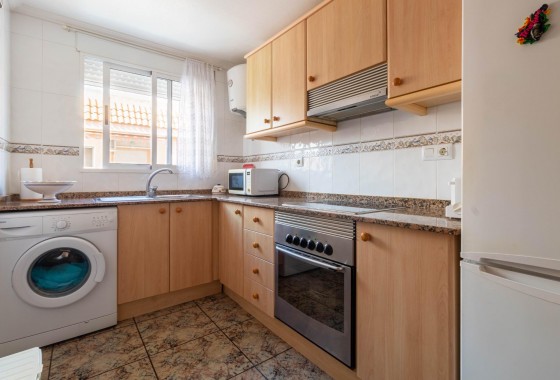 Resale - Apartment / flat - Torrevieja - Playa de los Naufragos