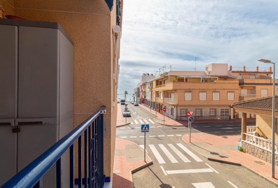 Resale - Apartment / flat - Torrevieja - Playa de los Naufragos