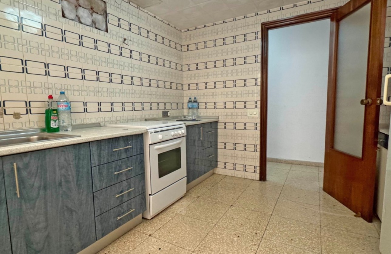 Resale - Apartment / flat - Torrevieja - El Acequión - Los Náufragos