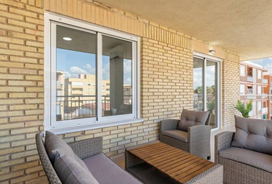 Resale - Apartment / flat - Torrevieja - playa de los naufragos