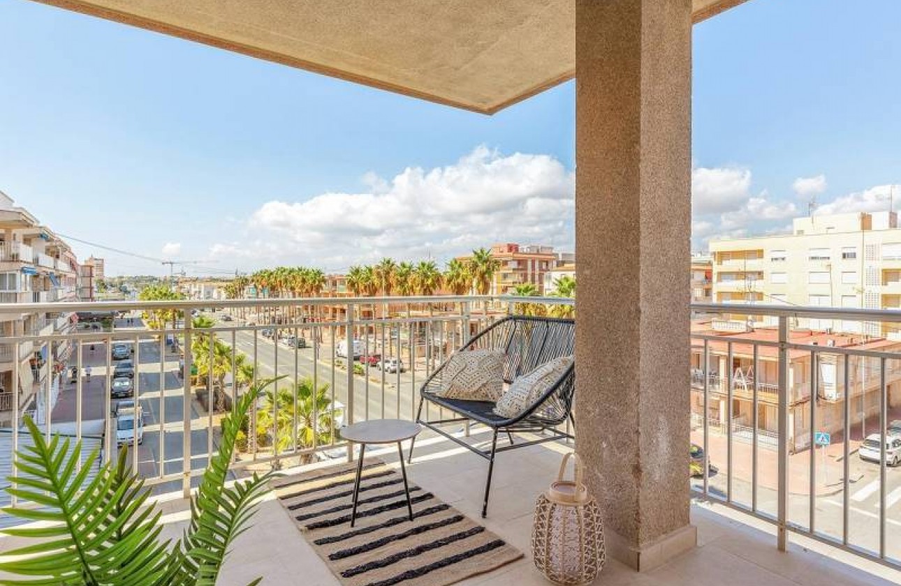 Resale - Apartment / flat - Torrevieja - playa de los naufragos