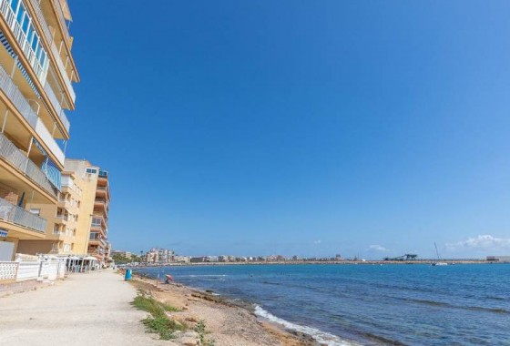 Resale - Apartment / flat - Torrevieja - playa de los naufragos