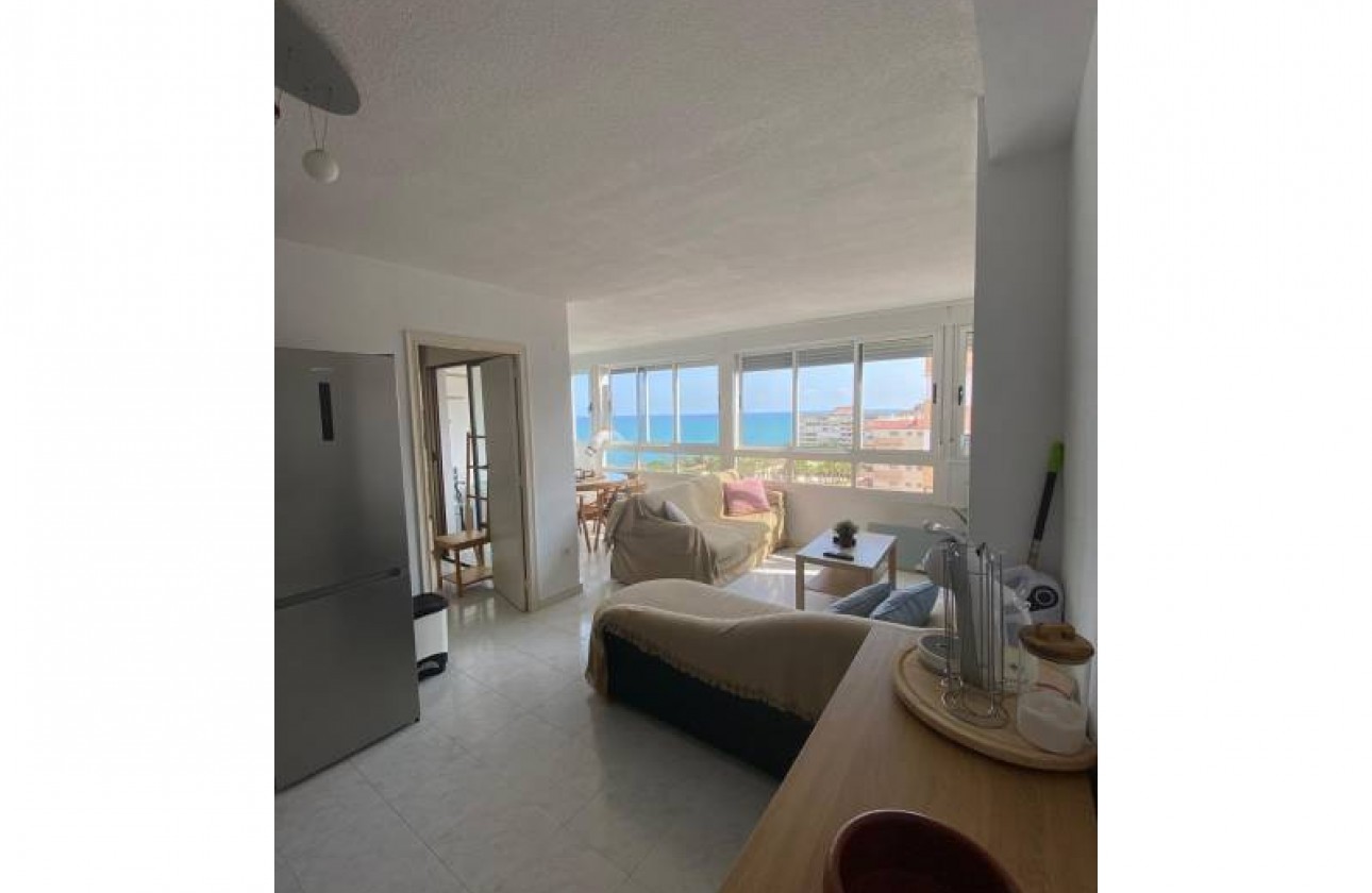 Resale - Apartment / flat - Torrevieja - Cabo cervera