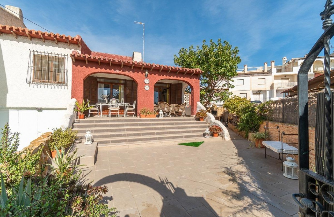 Reventa - Chalet - Orihuela Costa - Punta Prima