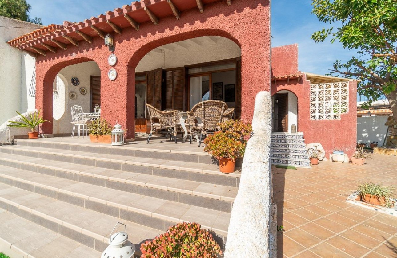 Revente - Villa - Orihuela Costa - Punta Prima