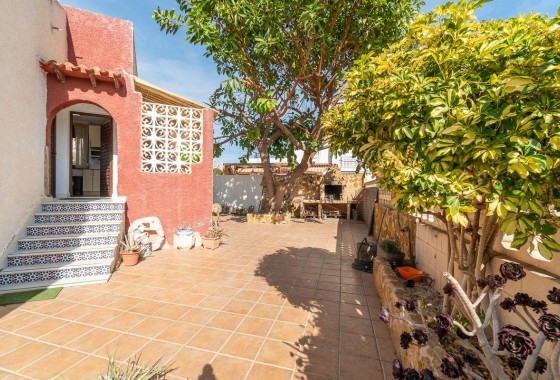 Resale - Villa - Orihuela Costa - Punta Prima