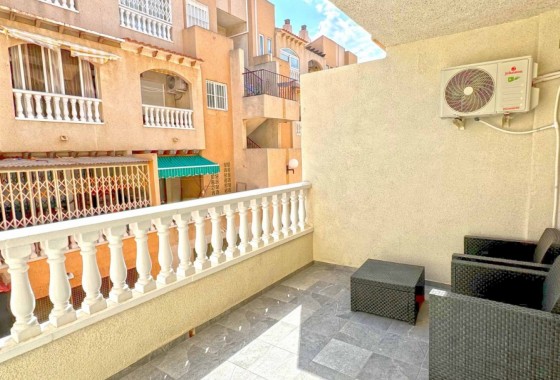 Resale - Apartment / flat - Torrevieja - Playa del Cura