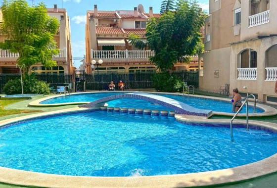 Resale - Apartment / flat - Torrevieja - Playa del Cura