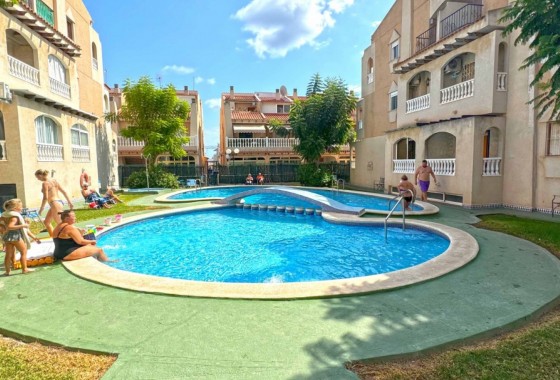 Resale - Apartment / flat - Torrevieja - Playa del Cura