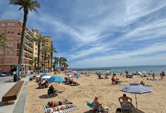 Resale - Apartment / flat - Torrevieja - Playa del Cura