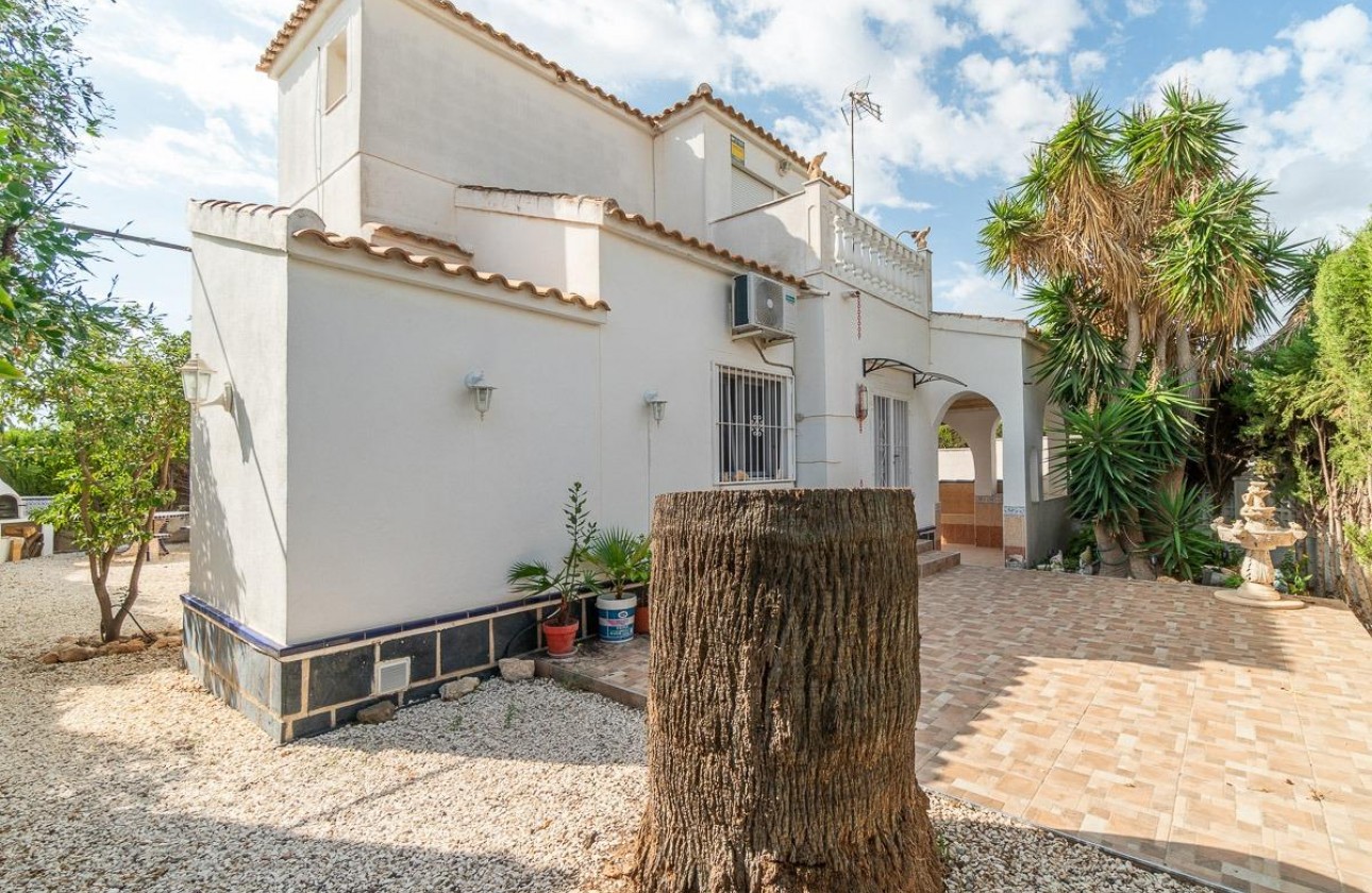 Resale - Villa - Orihuela Costa - La Florida