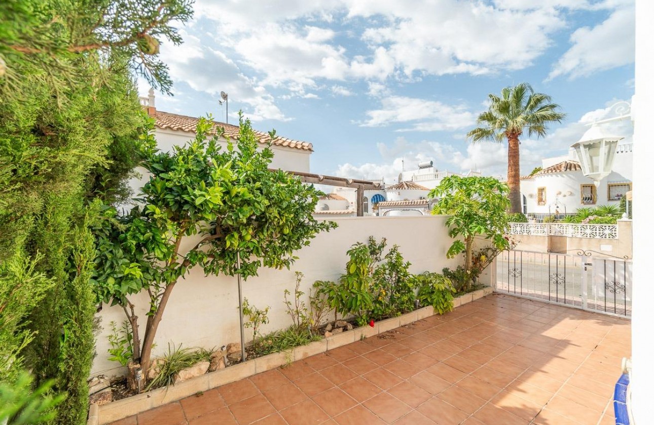 Resale - Villa - Orihuela Costa - La Florida