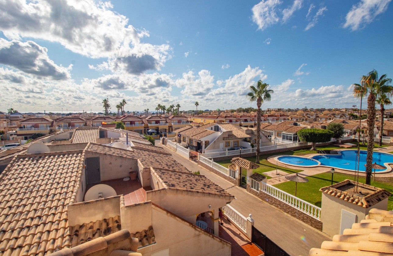 Resale - Villa - Orihuela Costa - La Zenia