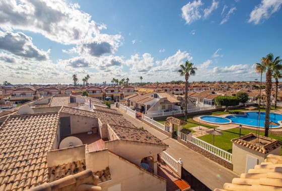 Resale - Villa - Orihuela Costa - La Zenia