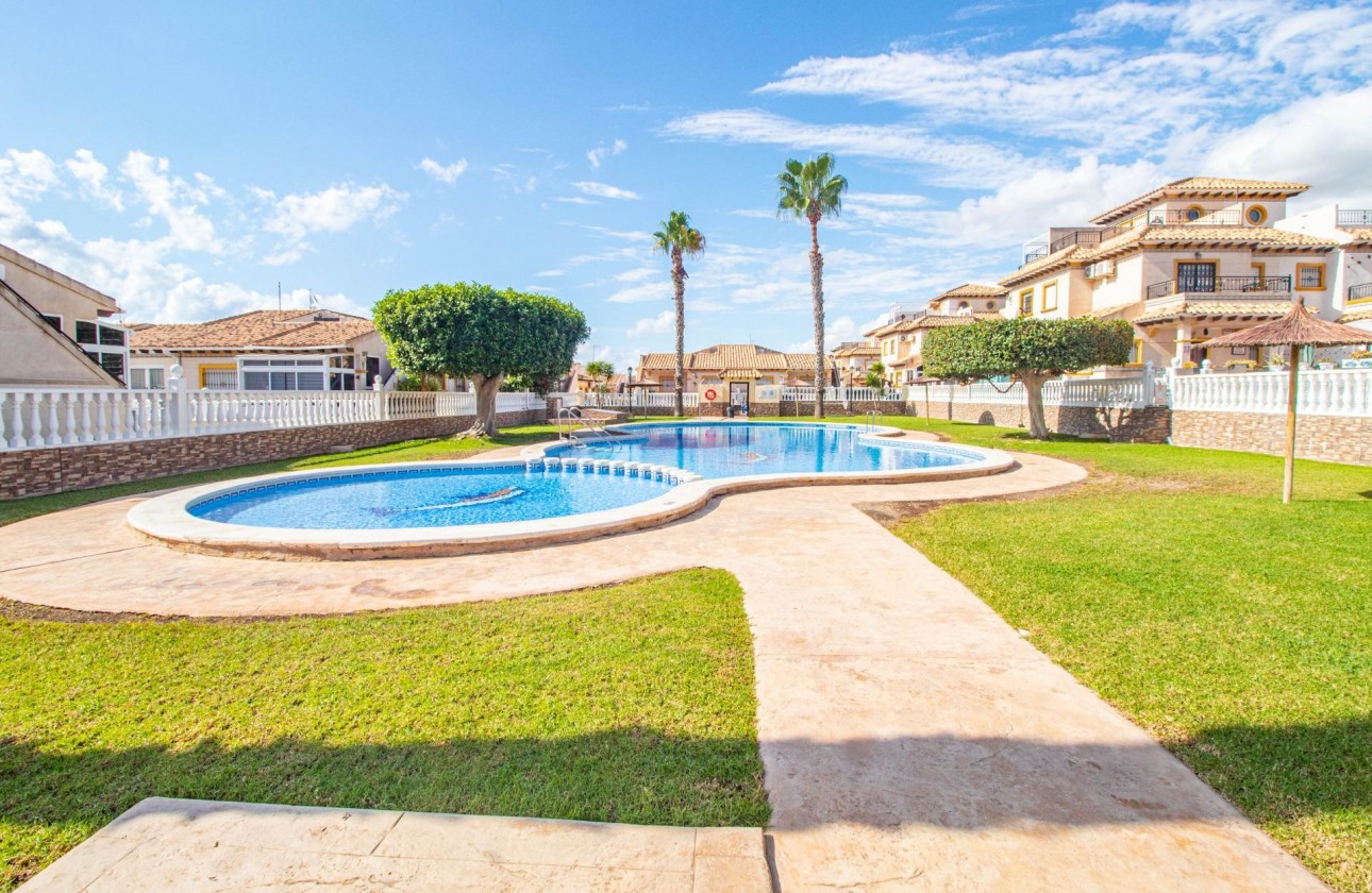 Revente - Villa - Orihuela Costa - La Zenia