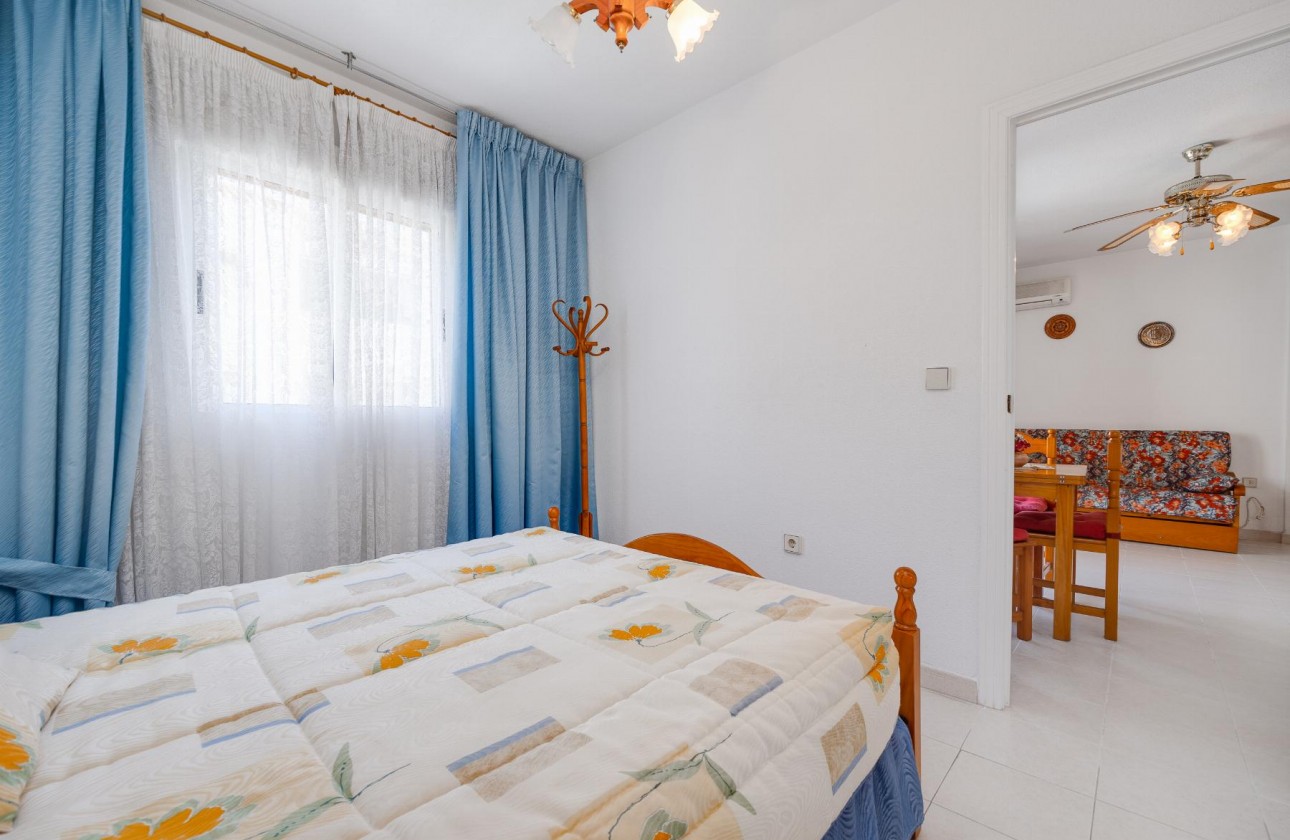 Resale - Bungalow - Torrevieja - playa de los naufragos