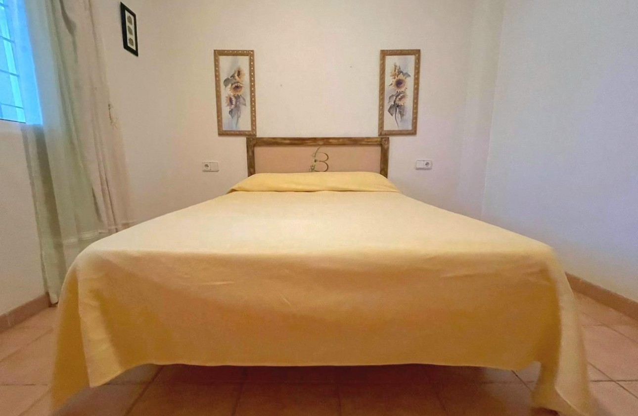 Revente - Appartement - Torrevieja - Aguas nuevas 1