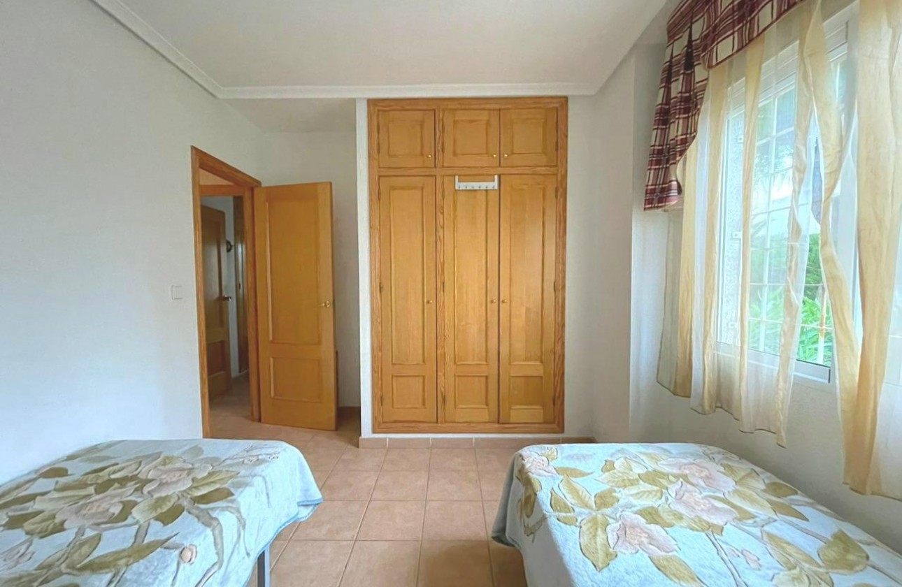 Reventa - Apartamento / piso - Torrevieja - Aguas nuevas 1